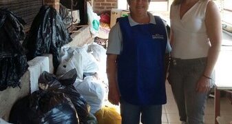 CRAS faz doação de roupas ao Lar de Idosos Pella Bethânia