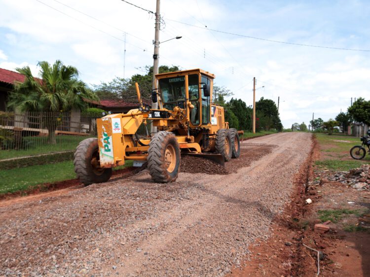 Ruas e estradas continuam recebendo melhorias em Bom Retiro do Sul