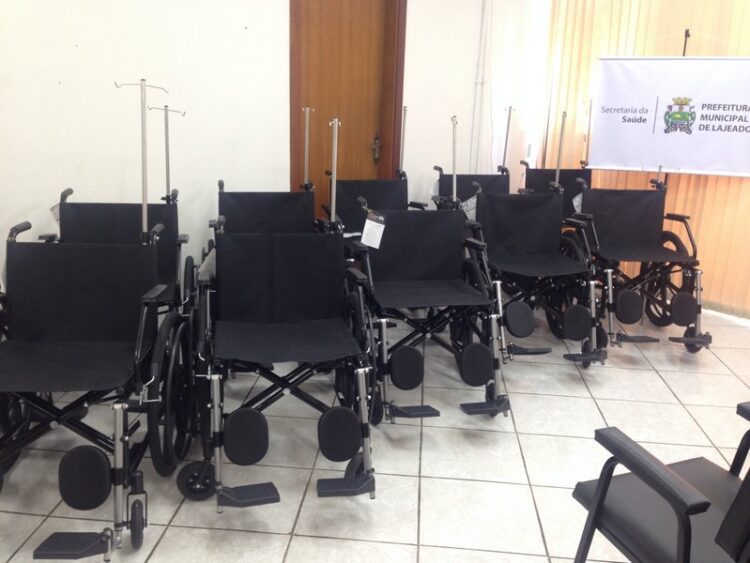 Secretaria da Saúde adquire 11 cadeiras de rodas
