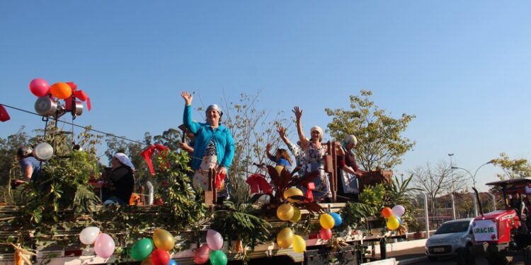 Muitas comemorações e homenagens no 4º Dia do Colono e Motorista