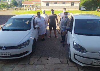 Vacina da gripe é aplicada na casa de idosos