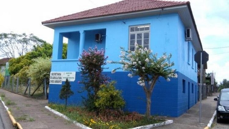 Secretaria Municipal da Agricultura e Meio Ambiente disponibiliza serviços de escavadeira hidráulica