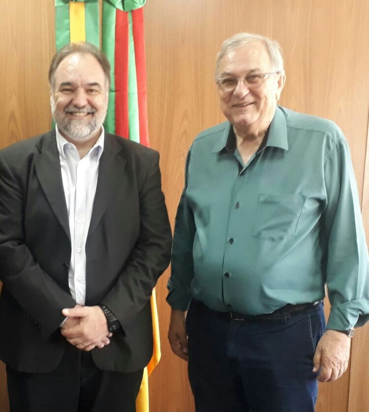 Prefeito participa de audiência com secretário de Planejamento, Governança e Gestão
