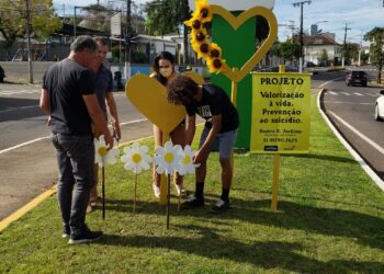 Estrela realiza ações para promover discussão sobre suicídio