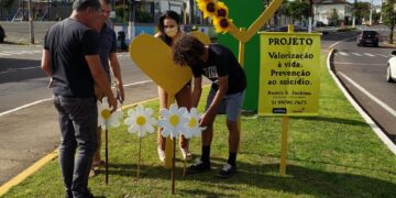 Estrela realiza ações para promover discussão sobre suicídio