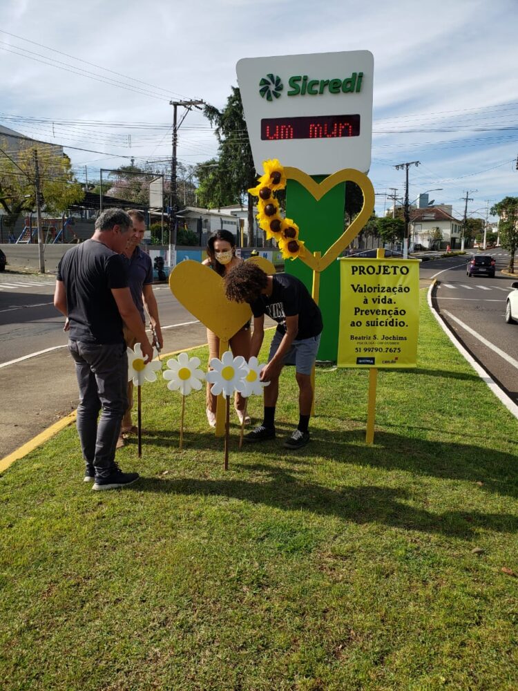 Estrela realiza ações para promover discussão sobre suicídio