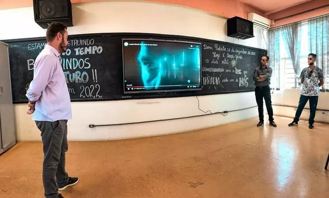 Municípios adquiriram 2,4 mil lousas digitais interativas via CONSISA