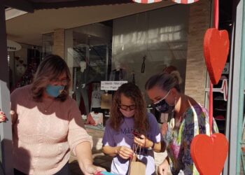 Tendas da cultura e distribuição de brindes marcarão Dia das Mães