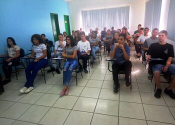 Nova ação encaminha jovens ao primeiro emprego
