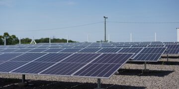 Energia solar na Pella Bethânia: economia mensal de R$ 5,5 mil para investir em seus residentes