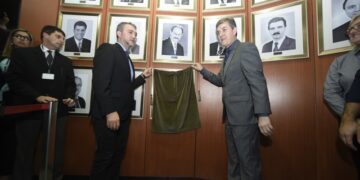 Descerrada foto do deputado Edson Brum na Galeria dos ex-Presidentes da AL