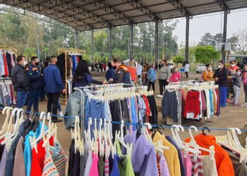 Varal Solidário entrega mais de 1,5 mil peças em ação