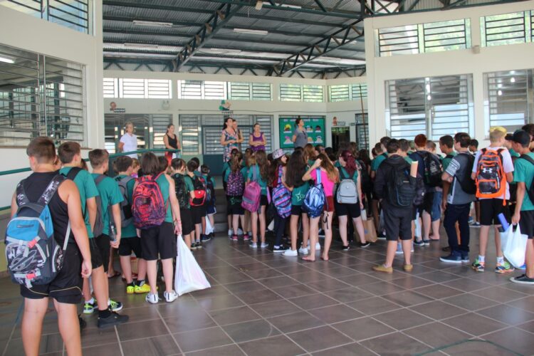 Cerca de 1,9 mil estudantes voltam às aulas na rede municipal de Estrela