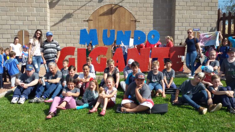 Usuários do CRAS prestigiam o Fantástico Caminho dos Contos