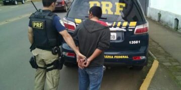 PRF cumpre mandado de prisão em Estrela