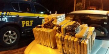 PRF apreende cerca de 100 kg de maconha em Estrela