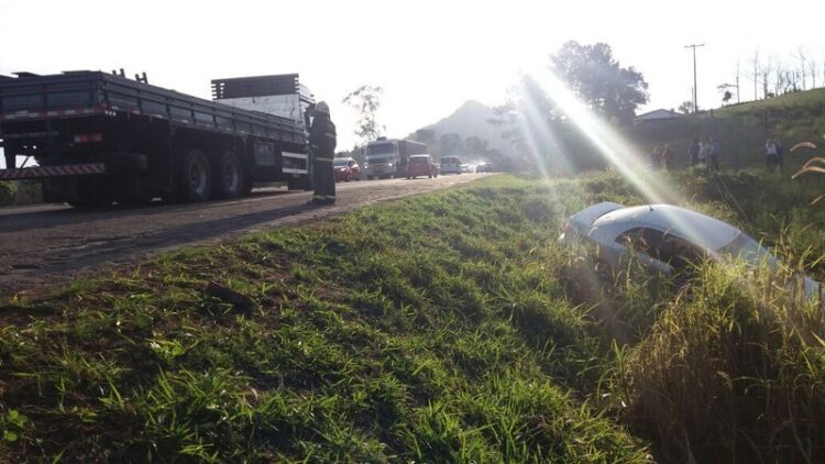 Colisão frontal deixa feridos na BR – 386, no acesso ao município de Forquetinha