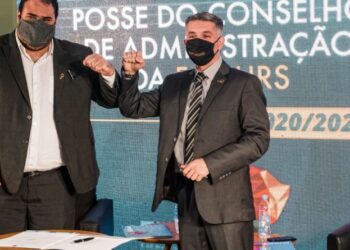 Maneco Hassen assume presidência da Famurs
