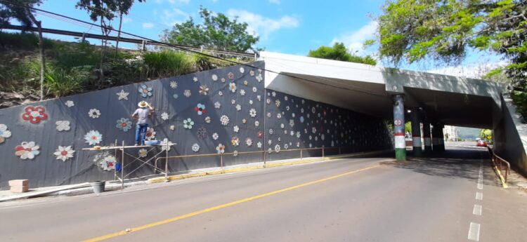 Viaduto Santo Antão está sendo revitalizado