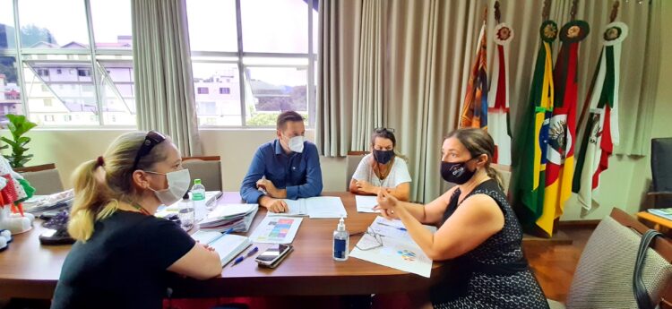 Ações do CRAS são apresentadas à Administração Municipal