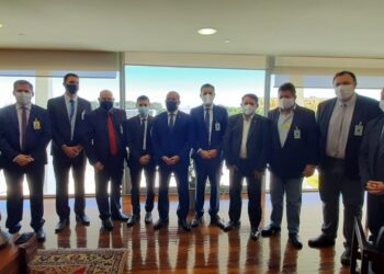 Vice-presidente e Ministros conhecem projeto do Cristo Protetor