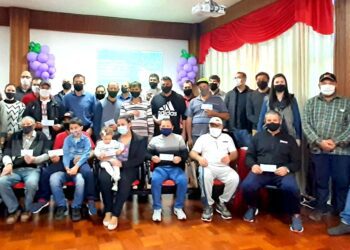 Administração Municipal realiza pagamento de incentivos a 12 produtores rurais