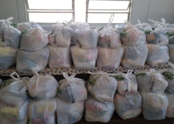 Educação investe 127 mil reais em kits de alimentos para famílias