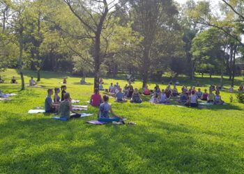 Projeto Yoga no Jardim será retomado neste sábado no Jardim Botânico de Lajeado