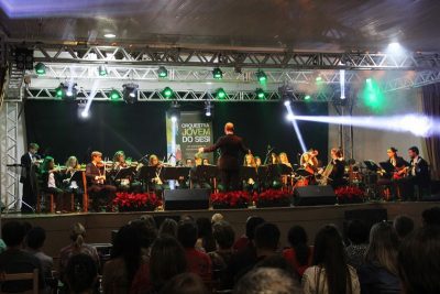 Orquestra Jovem do SESI fez um show especial de Natal que emocionou o público (Foto: Rafael Simonis)