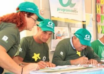Anta Gorda oferece curso gratuito de alfabetização para adultos