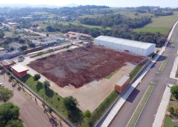 Prefeitura acerta incentivo para a Calçados Beira Rio
