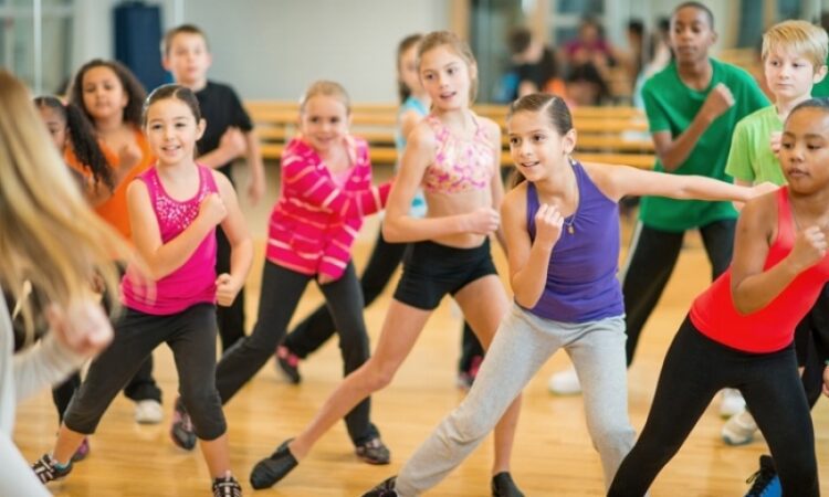 Aula de dança em Arvorezinha