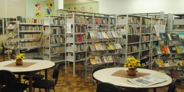 Biblioteca Pública conta com linha telefônica direta