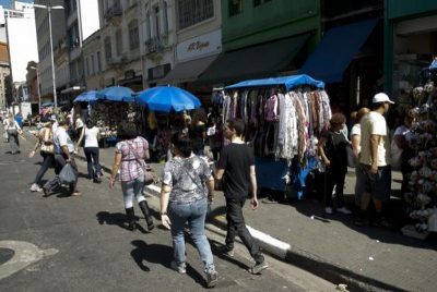 No trimestre, mais 721 mil pessoas começaram a trabalhar, principalmente no mercado informal (Foto: Arquivo/Agência Brasil)