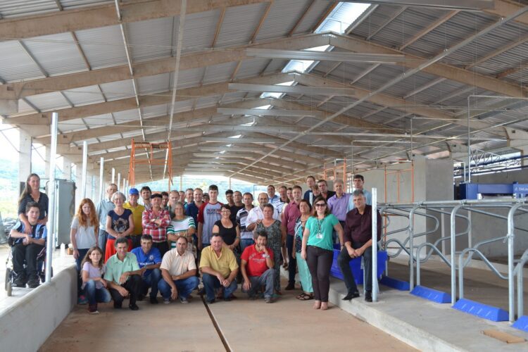Em fase final obras do condomínio com robôs de Candelária