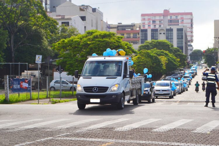 Carreata homenageia Dia Mundial de Conscientização do Autismo
