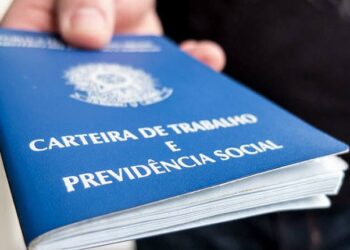 Indicadores do mercado de trabalho fecham com estabilidade
