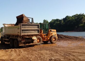 Município volta a extrair cascalho do Rio