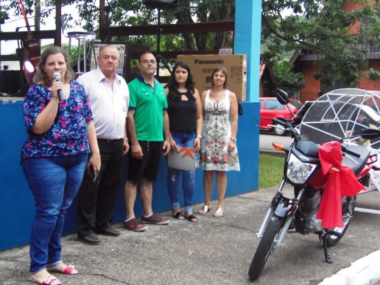 Morador do Centro ganha moto 0KM da campanha “Valorize o que é daqui”