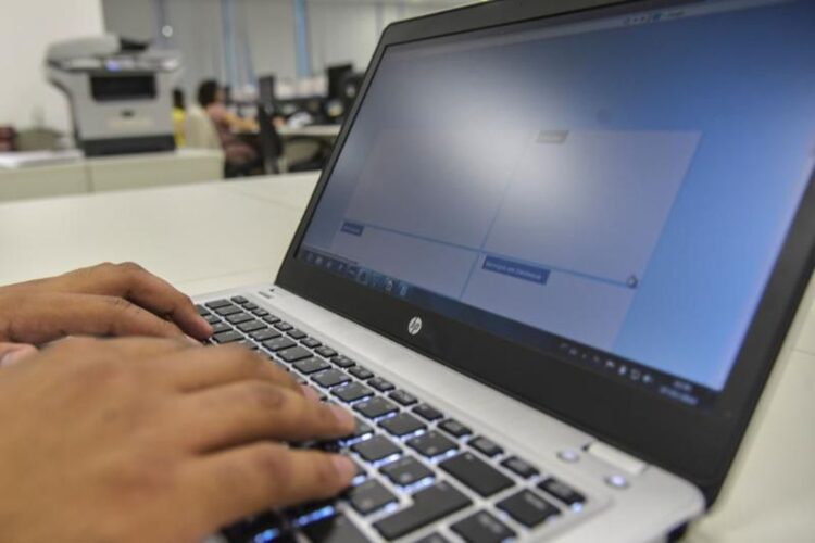 Empresas poderão abrir contas em bancos pela internet