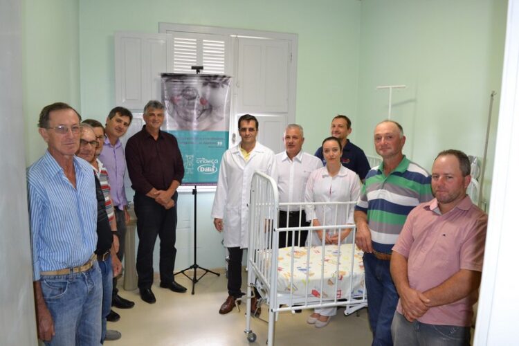 Hospital de Arvorezinha recebe berços do Criança Dália
