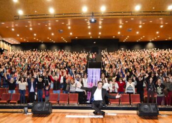 Seis centenas de mulheres participam de encontro organizado pela Dália Alimentos