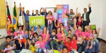 Criança Dália entrega mais de R$ 6 mil em materiais a programas sociais desenvolvidos em Estrela