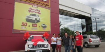 Dália Supermercados entrega Jeep Renegade à consumidora de Arroio do Meio