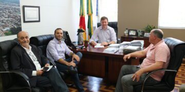 Wickert assina decreto que institui a incumbência ao Corpo de Bombeiros pelo controle pluviométrico