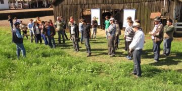 Dia de campo sobre bovinocultura de leite movimenta Colégio Teutônia
