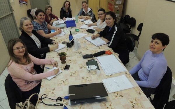 Diretores definem período de matrículas e rematriculas da rede municipal