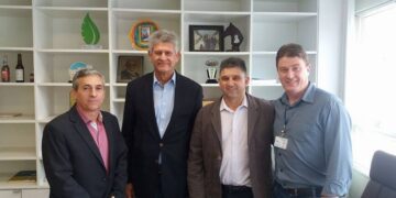 Prefeito participa de audiência e garante recursos para o Hospital