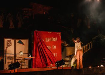 Espetáculo teatral “A História que eu escrevi” estará disponível até dia 30