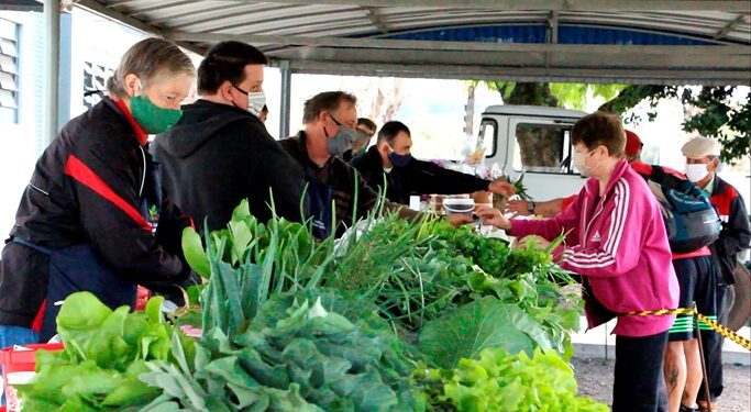 Feira de Produtos Agroecológicos completa 2 anos